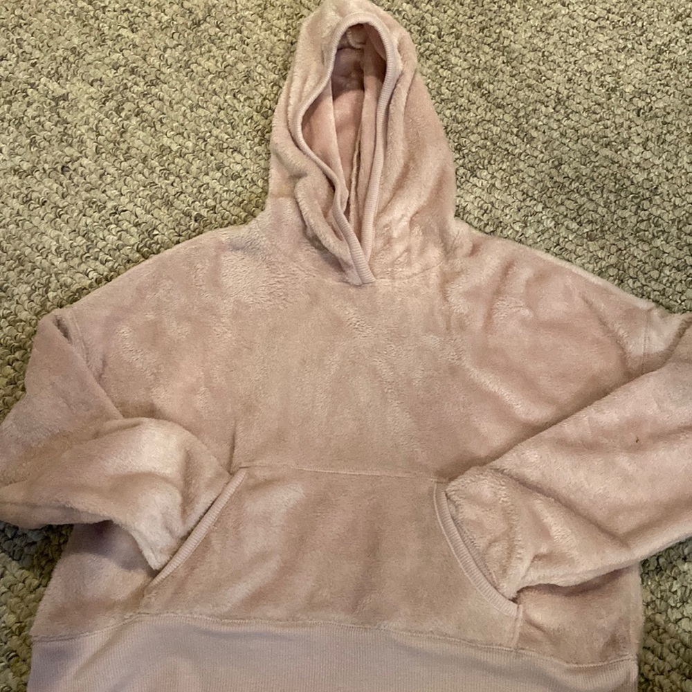 Fuzzy Cropped Hoodie